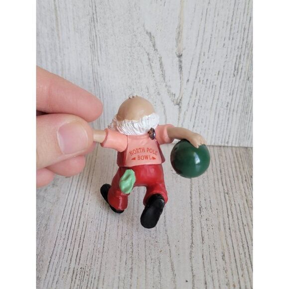Hallmark 1988 North Pole Bowl Santa ornament Xmas - Picture 4 of 6